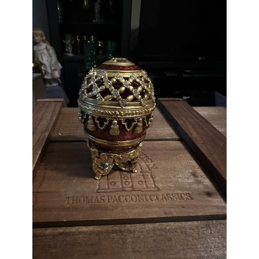 Beautiful Joan Rivers Faberge Egg Red and Gold Trinket